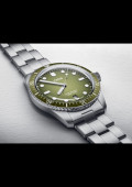 Divers Sixty-Five Date 40 mm